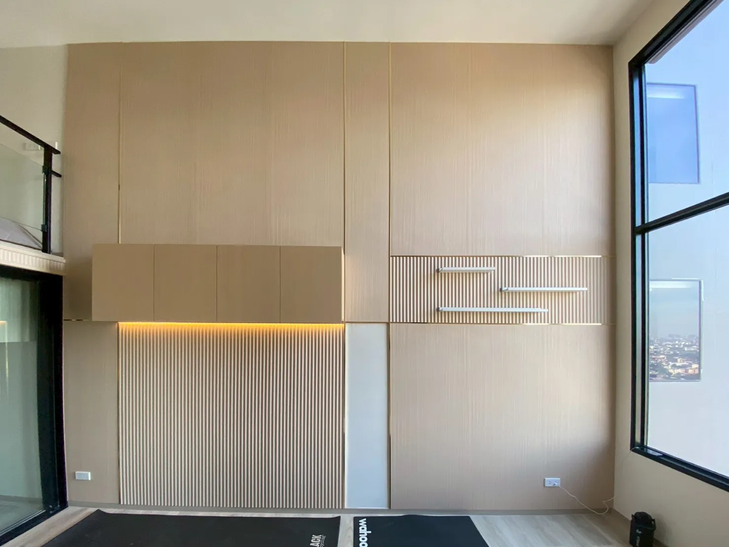 Wallah Brand แผ่นผนังลายไม้ ไม้ระแนงตกแต่งผนัง WPC ผนังตกแต่งภายใน