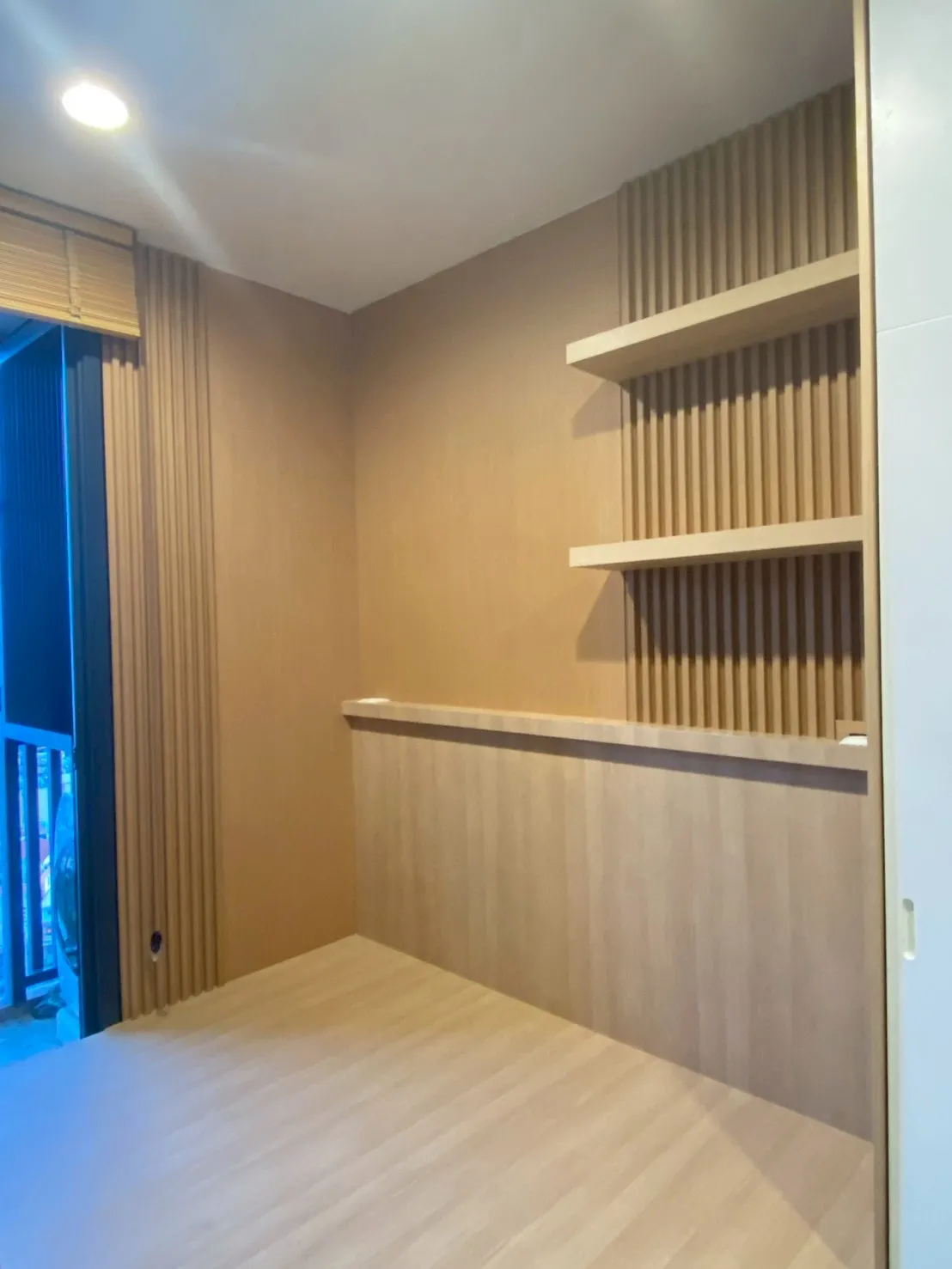 แผ่นผนังลายไม้ ไม้ระแนงตกแต่งผนัง WPC | WALLAH