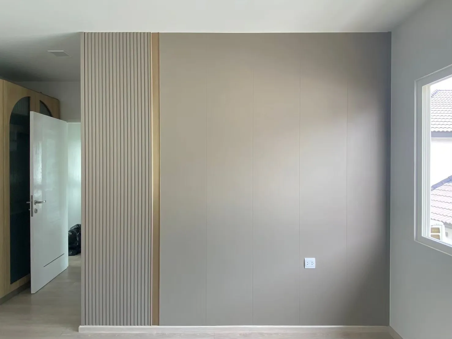 Wallah Brand แผ่นผนังลายไม้ ไม้ระแนงตกแต่งผนัง WPC ผนังตกแต่งภายใน