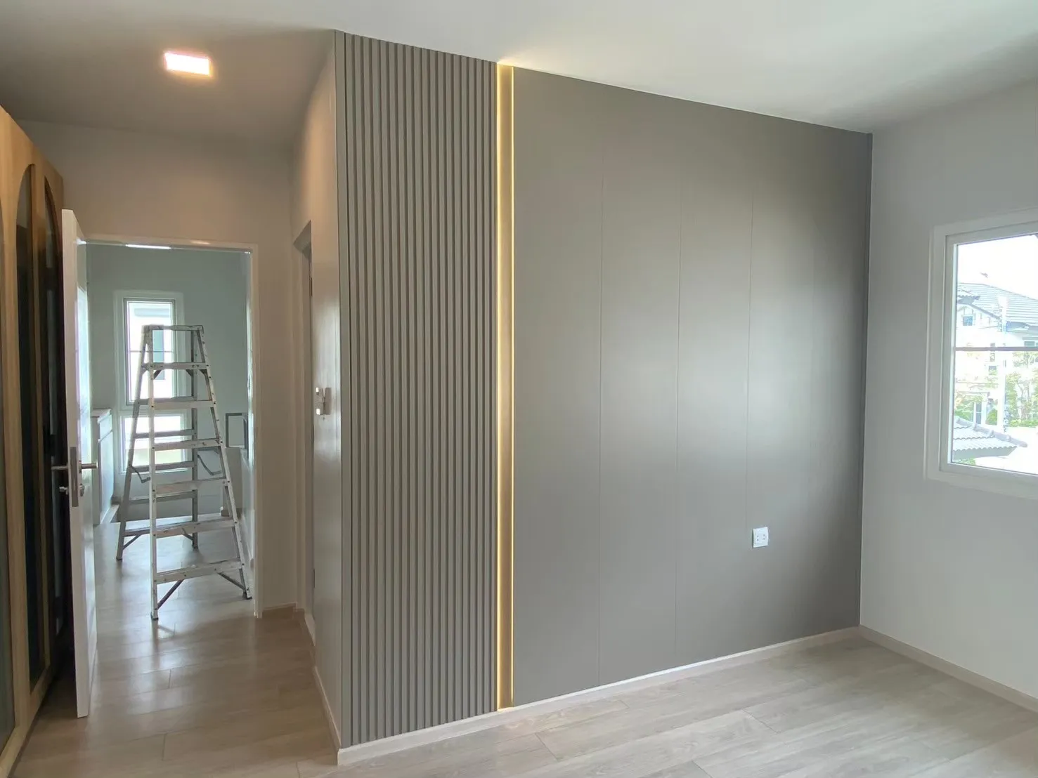 Wallah Brand แผ่นผนังลายไม้ ไม้ระแนงตกแต่งผนัง WPC ผนังตกแต่งภายใน