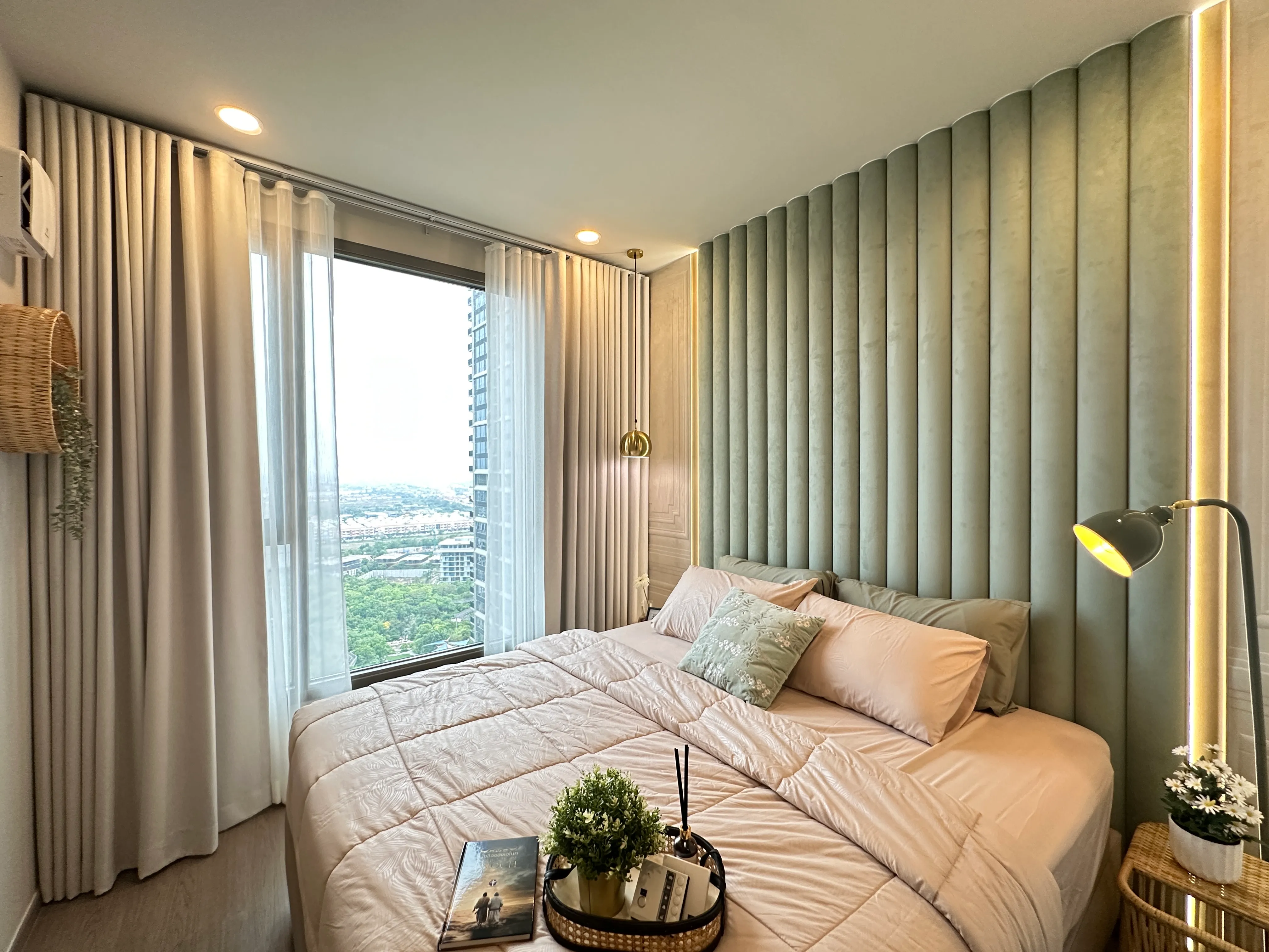 แผ่นบุหนัง PU สำเร็จรูป ผนังตกแต่งรุ่นใหม่ ตกแต่งภายในห้อง บ้าน คอนโด | WALLAH