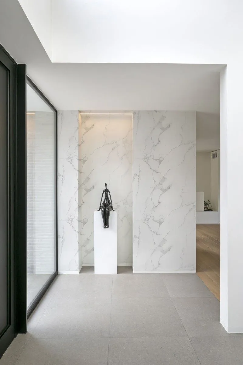 Marble แผ่นผนังลายหินอ่อนผิวเงา - Wallah Brand